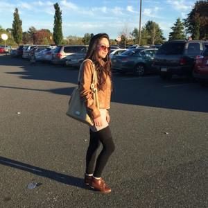 Meet your Posher, Chaya